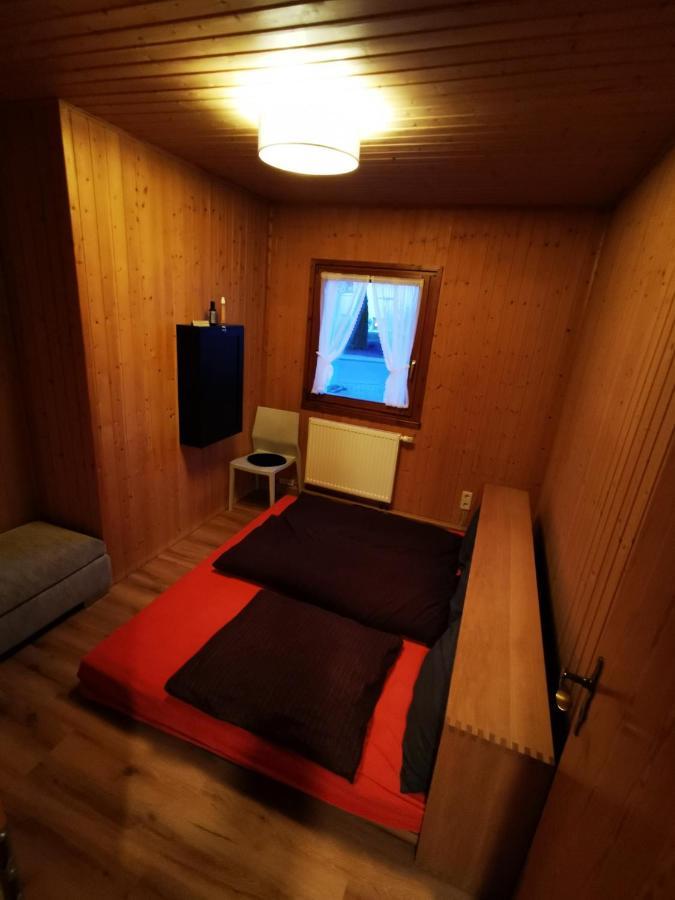 Bb19 Eifel-Ferienhaus Am Moseltal Mit Saunahaus Beuren  المظهر الخارجي الصورة