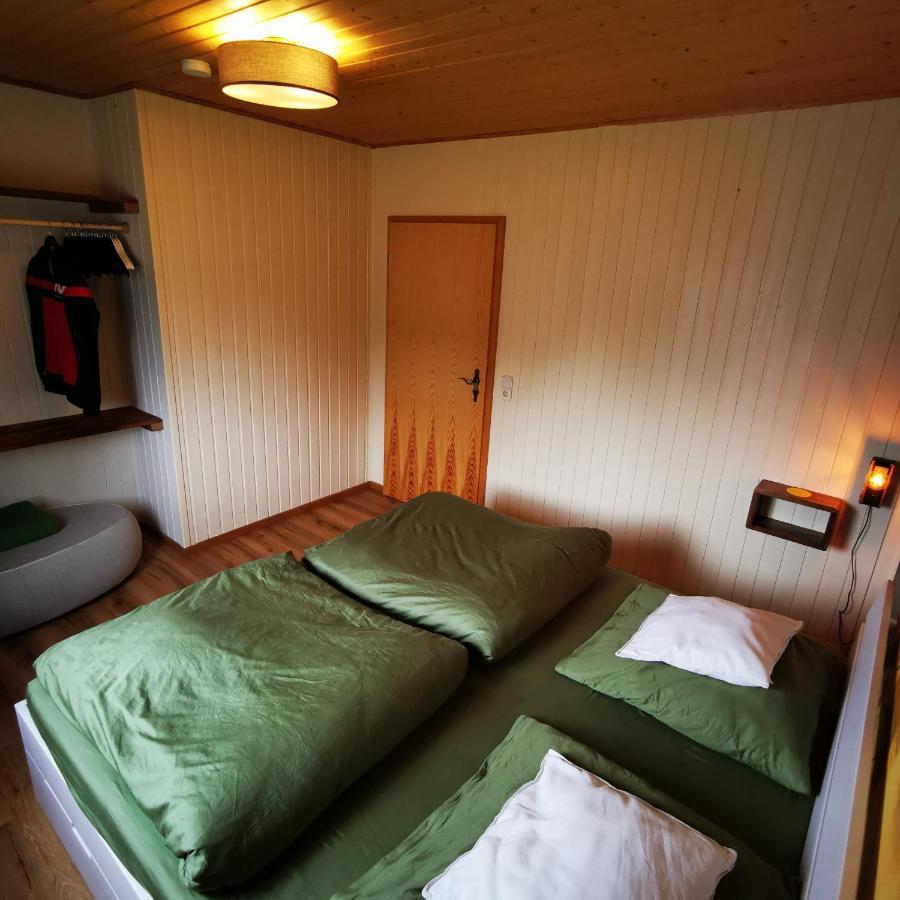 Bb19 Eifel-Ferienhaus Am Moseltal Mit Saunahaus Beuren  المظهر الخارجي الصورة